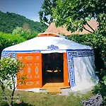 Eco Yourte Du Bourget Lüks kamp alanı