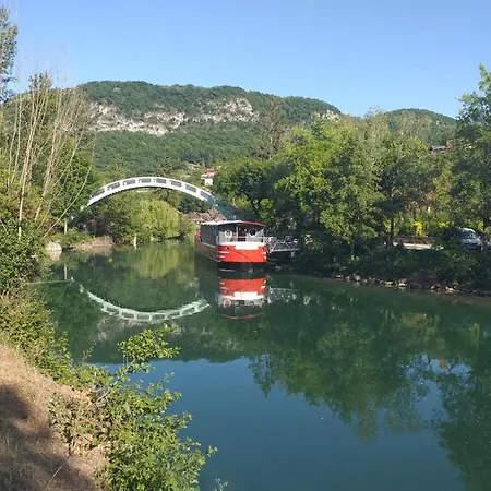 Eco Yourte Du Bourget Glamping *